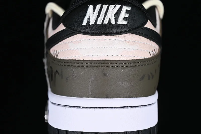 All Categories Nk SB Dunk Series Nk SB Dunk Low Low-top sneakers Customized large box Nk Dunk Low Ragdoll Doll Simple SB strap low-top casual sneakers DD1391-100